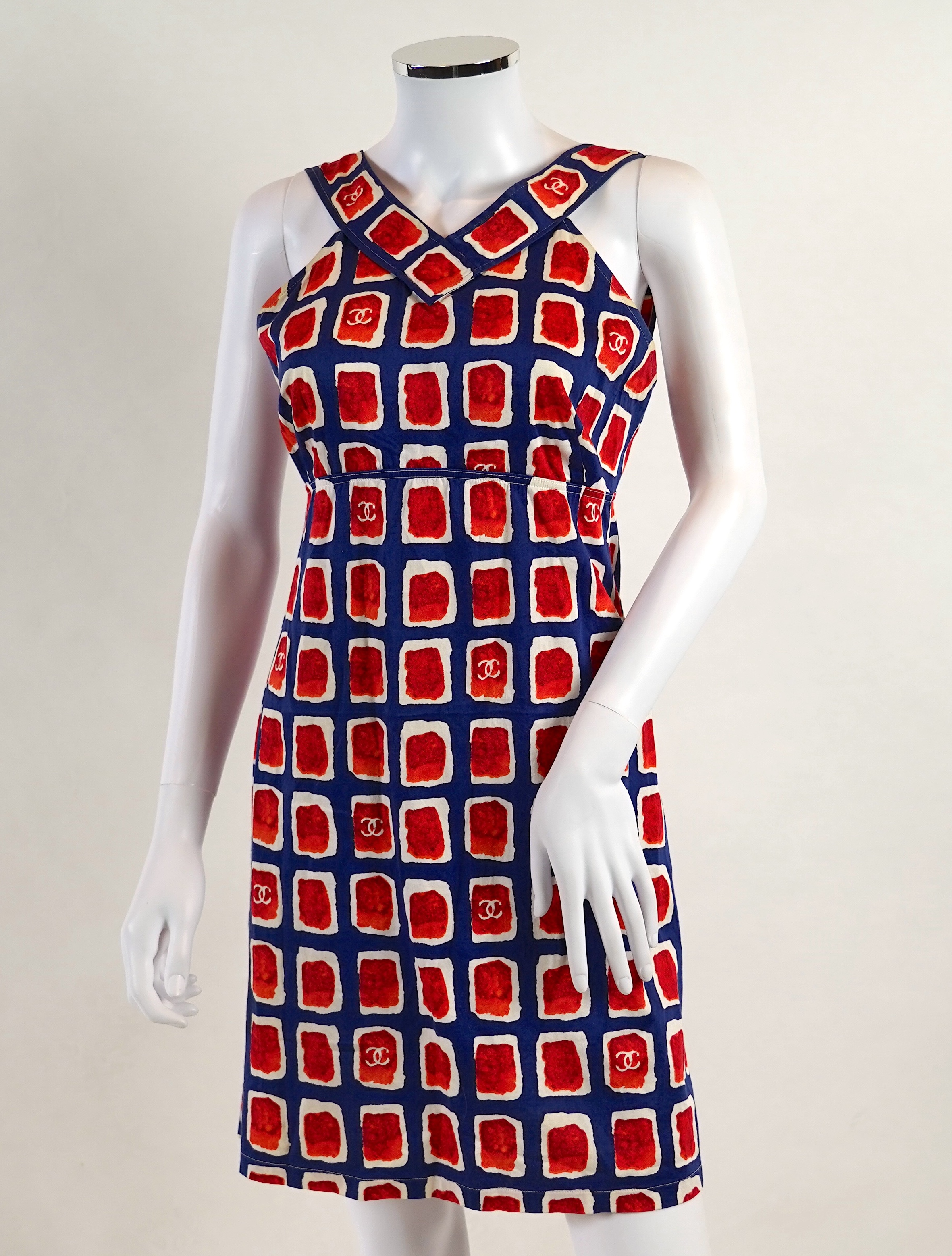 A vintage Chanel summer dress. Size UK 10